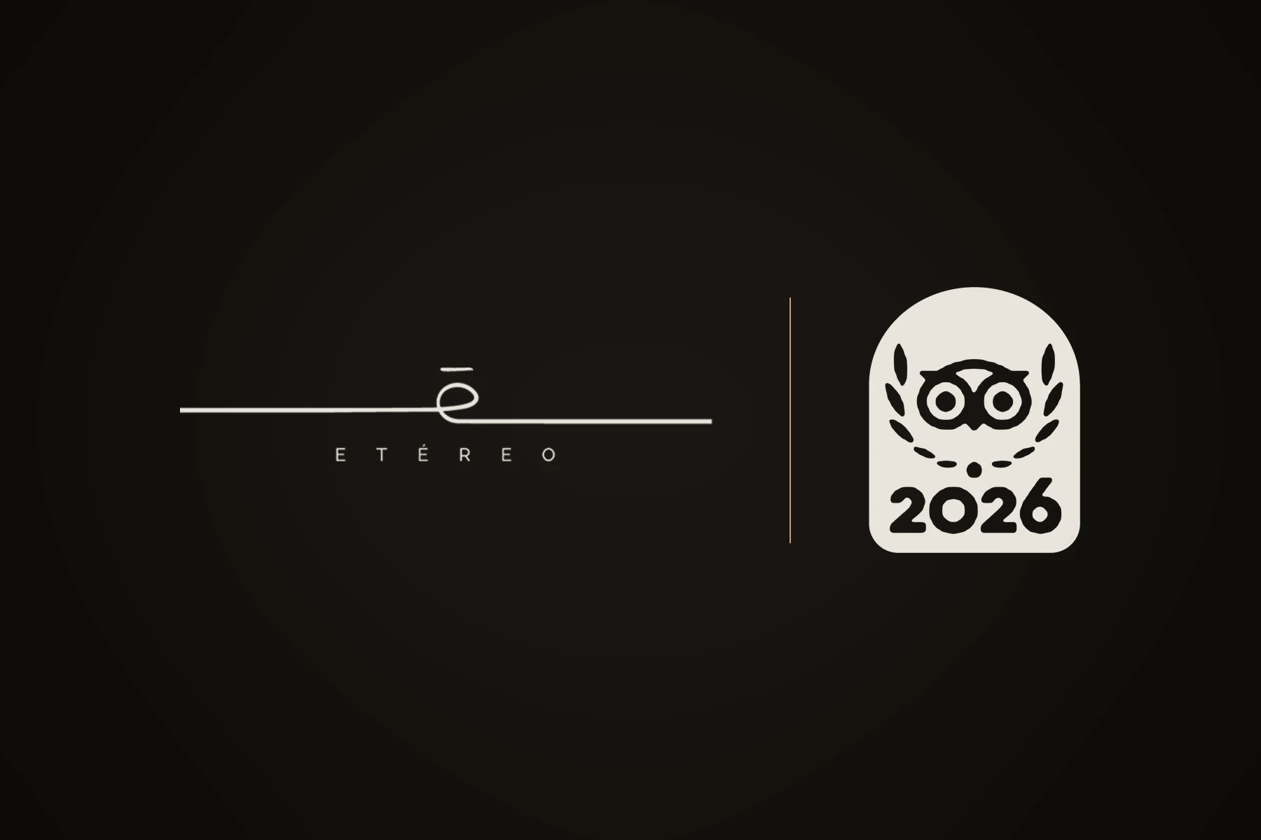 El logotipo de Etéreo junto al sello Travellers’ Choice 2026 de Tripadvisor